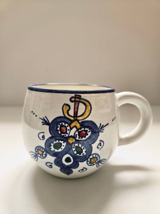 Handgefertigte Keramiktasse