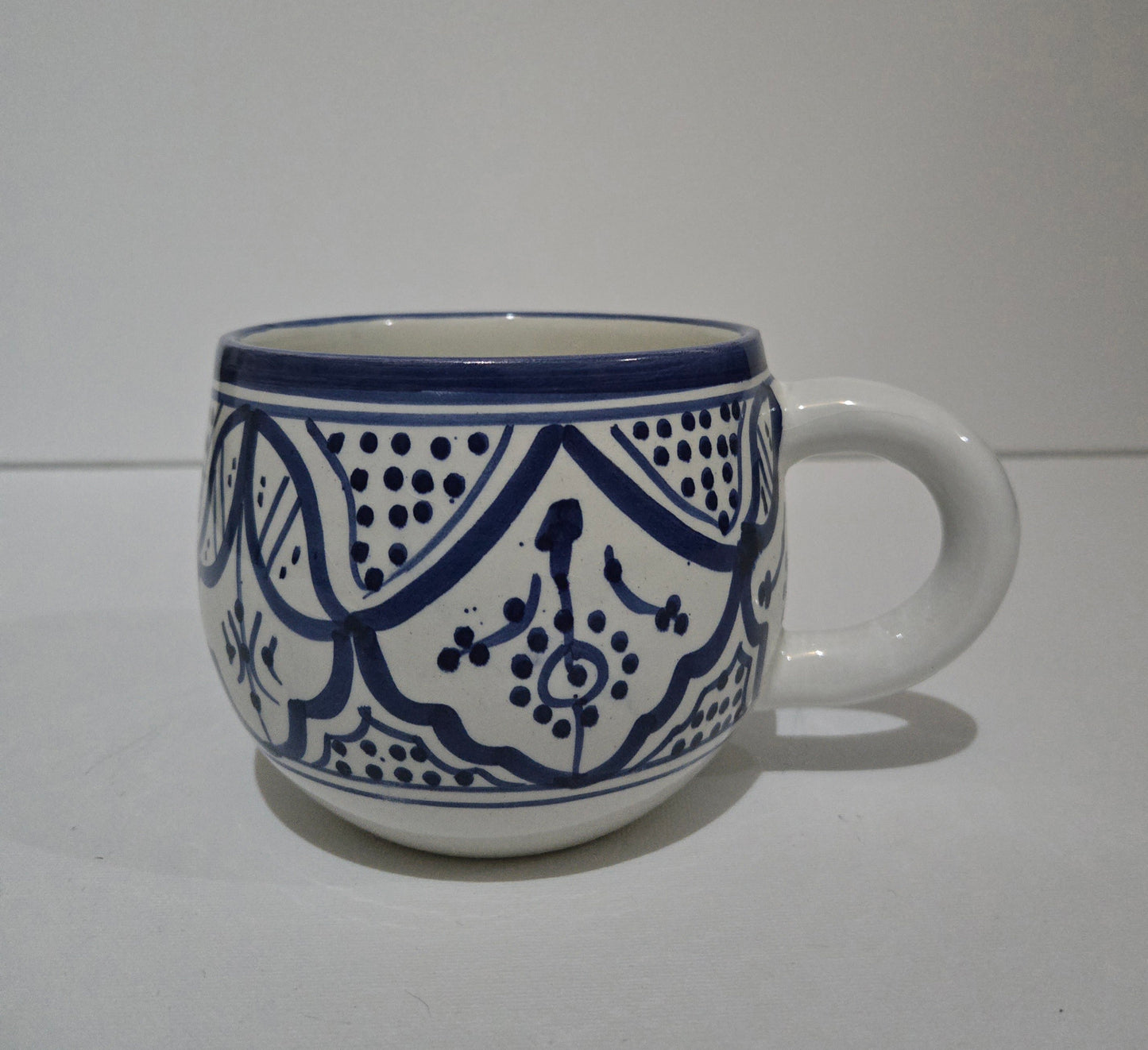 Handgefertigte Keramiktasse