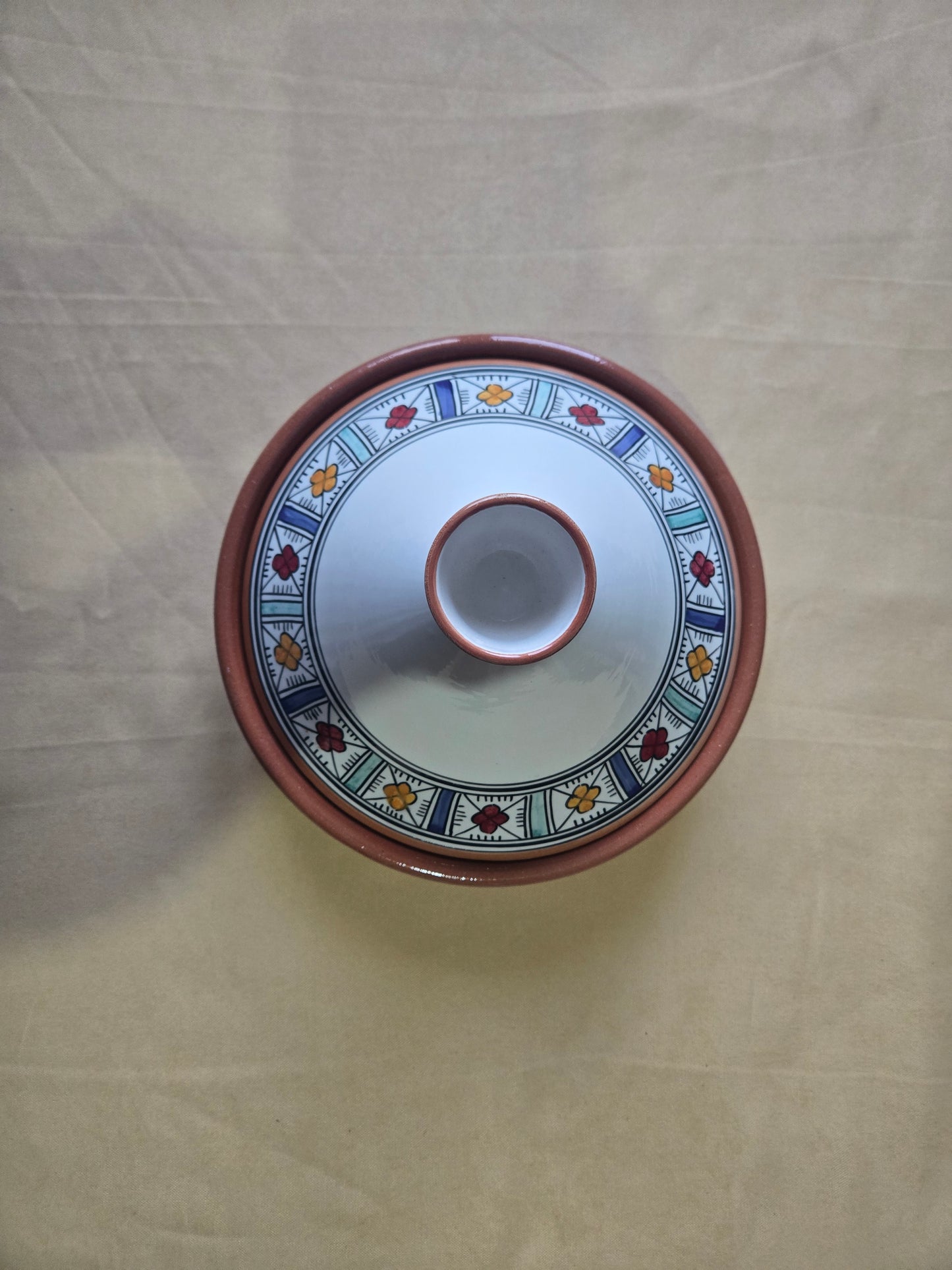 Handgefertigter Marokkanischer Keramik-Tajine – Traditionelles Koch- und Serviergefäß
