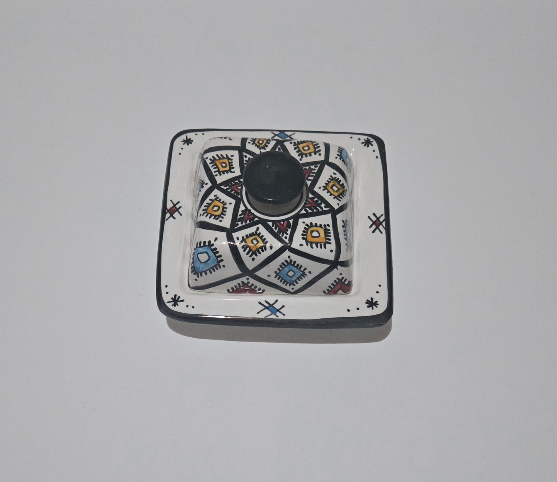 Marokkanische Keramik Butterdose Lotusblüte blau mit Deckel handgefertigt — Atlas & Nile