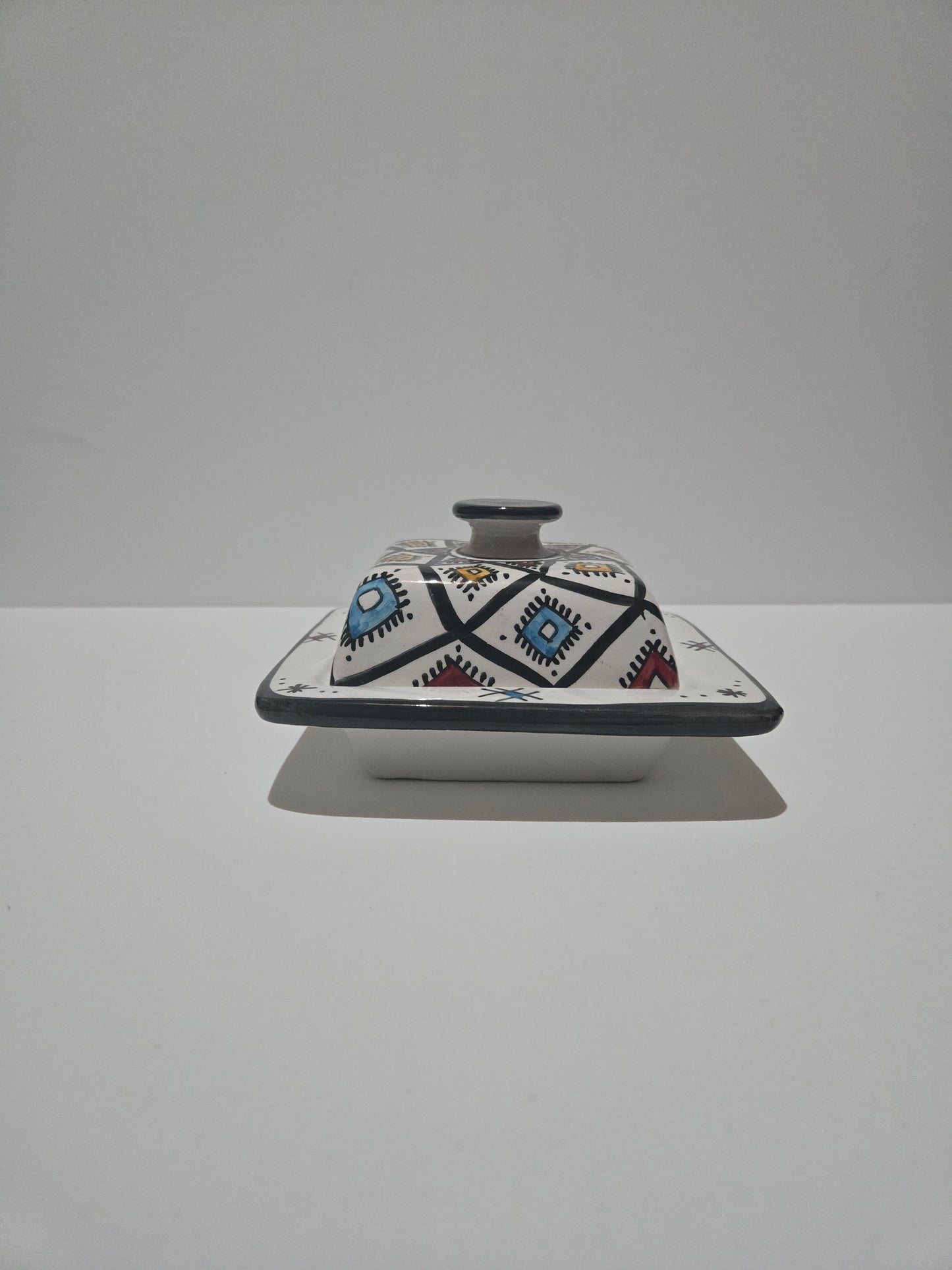 Alle 4 Designs marokkanische Keramik Butterdosen Amazigh handgefertigt — Atlas & Nile