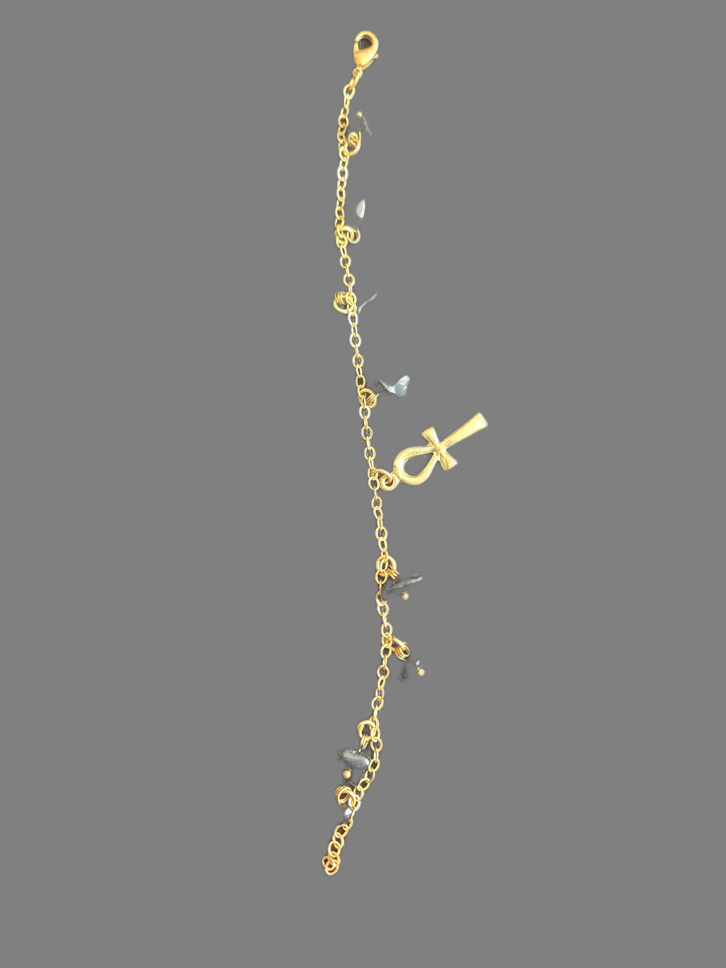 Ägyptisches Kupferarmband mit Ankh Symbol und schwarzen Steinen
